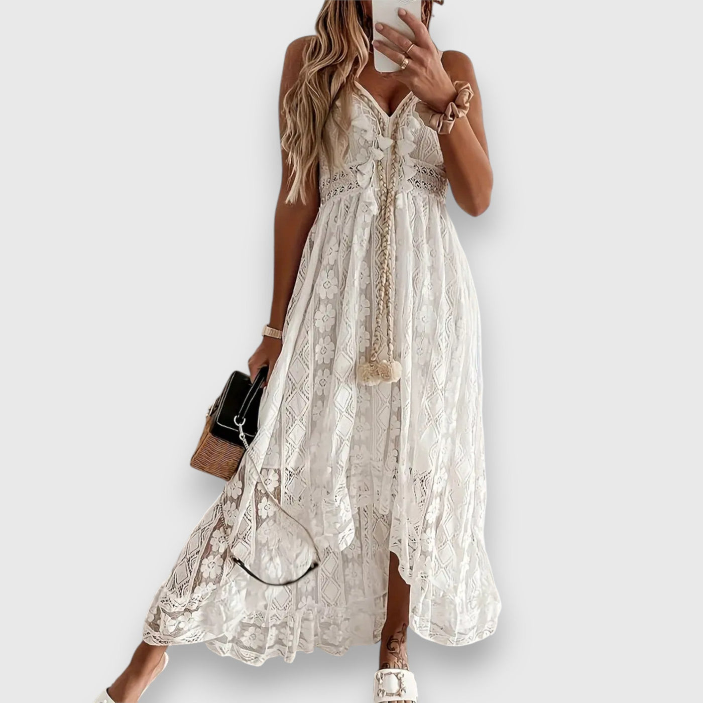 Fleur – Elegancka sukienka z koronką